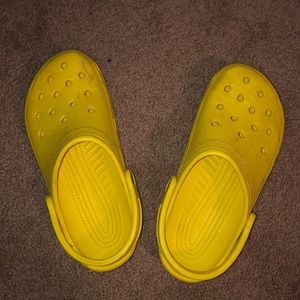 crocs